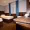 Crestfield Hotel