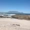 White Waves Beach House - Bloubergstrand