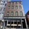 West Broadway Quarters by Thatch