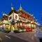 Royal Garden Hotel Shanghai-Free Shuttle to and From Disney & PVG & close Metro Line2 easy to SHA New Expo