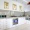 Villa Shanti, Sitara Villa Group