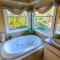 Crystals View Bed & Breakfast