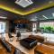 Cresco Hotel Buriram