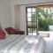 Cycad Lodge - East London