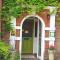 Acorn Guest House