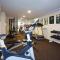 The Quadrant Hotel & Suites