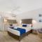 Beach House Motel