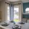 The Waterfront Cottage F12