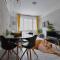 Standard Apartment by Hi5 - Fejer Gyorgy St - Budapest