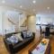 Finchley Central Spacious 3 bed triplex loft style apartment
