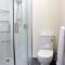 Oxford Queenette Backpackers