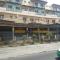 722 Metropolis Tower Unit 212