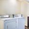 Super 8 by Wyndham Marshall MN
