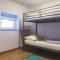 Hostel 24