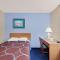 Super 8 by Wyndham Newburgh/West Point Stewart Intl Airport - 纽堡