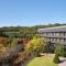 Rolling Hills Hotel