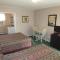 Overlander Motel