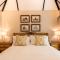 Cowdray Lodge B&B rooms