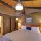 Cozy Jay Cabin