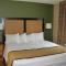 Extended Stay America Select Suites - Chicago - Westmont - Oak Brook - Westmont