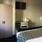 Microtel Inn By Wyndham Louisville East