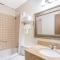 Baymont by Wyndham Dubuque