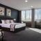Springfield Lakes Boutique Hotel