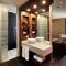 Olivia Plaza Hotel