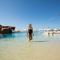 Costa de Oro Beach Hotel