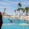 Costa de Oro Beach Hotel