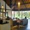 Rouge - Private Villa Condense - Ubud