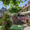 Logis Hotels - Auberge de lÎle - Hôtel 3 étoiles et Restaurant