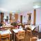 Logis Hotel Restaurant Le Relais Fleuri