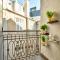 Studio Apartment Green Wall