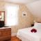 Candlebay Inn