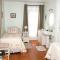 Candlebay Inn