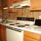Carolina Landing Camping Resort Cabin 10