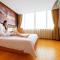 IU Hotel Shenyang Railway Station SK Transfer Center