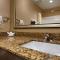 Best Western Inn & Suites - Lake Charles - ليك تشارلز Best Western Inn & Suites - Lake Charles - ليك تشارلز