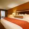 Best Western Plus Prairie Inn - Albany