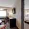 Best Western Plus Woodstock Inn & Suites