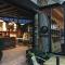 Donghe surf shop & Hostel