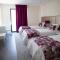 Tomas Guest House II