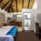 Khaya La Manzi Guest Lodge - Hibberdene