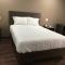 Baymont by Wyndham Bakersfield