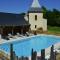 Cozy Holiday Home in Brion with Swimming Pool - Brion