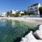 Seaside Escape, Podstrana