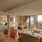 Surferscorner Self Catering Apartments - Muizenberg