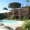 Modern holiday home with private garden - Saint Tropez