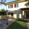 Villa in Lonnano with pool - 普拉托韦基奥